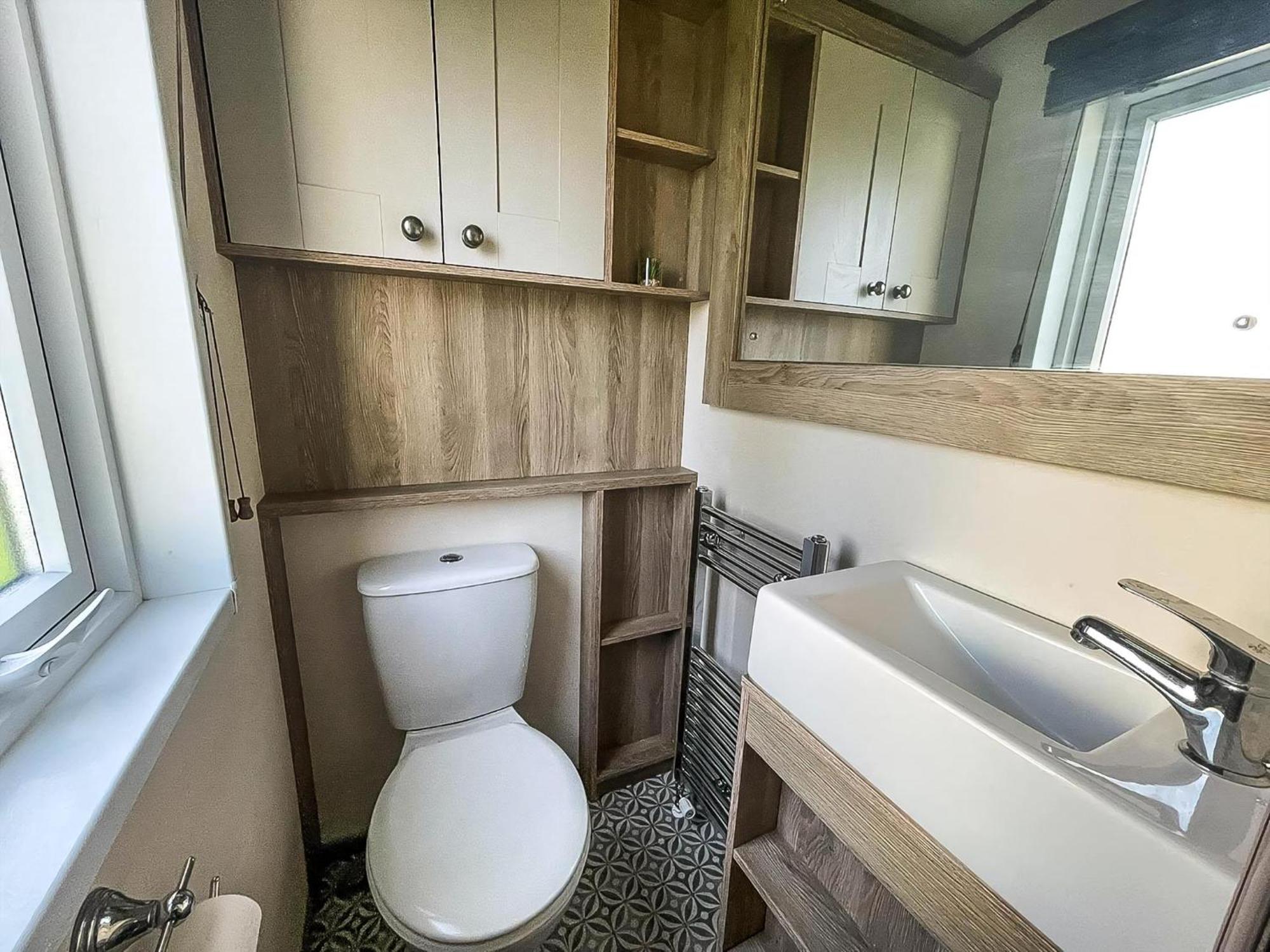 Stunning 8 Berth Caravan With Decking At Kessingland Beach Ref 90017D Benacre Eksteriør billede